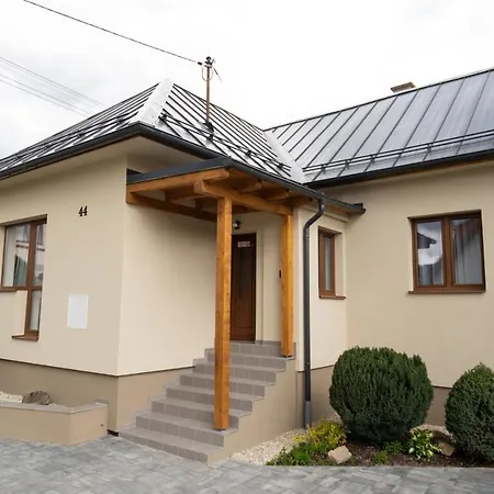 Janka Lll Apartment Besenova
